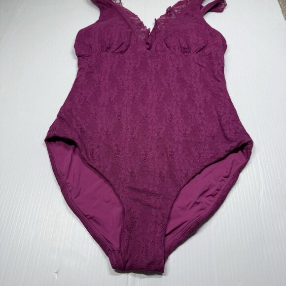 Andie Size S One piece swimsuit Nemale Purple Sexy Floral Lace Pool Vacation NWT - Picture 6 of 10